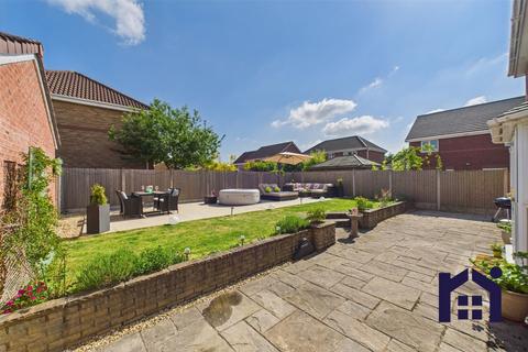 6 Little Close, Farington Moss, Leyland, PR26 6QU