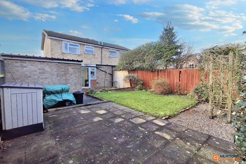 15 Andrews Crescent, Paston, Peterborough, PE4 7XL
