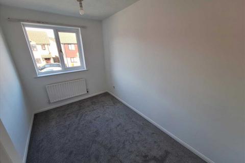 2 bedroom terraced house to rent, Basingstoke RG22