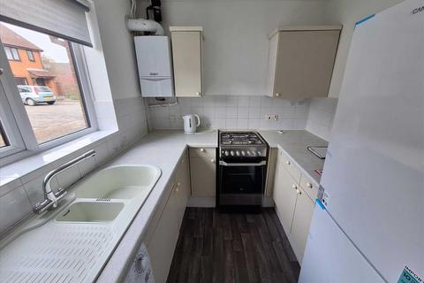 2 bedroom terraced house to rent, Basingstoke RG22