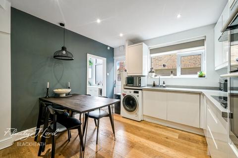 undefined, Eastcombe Avenue, London