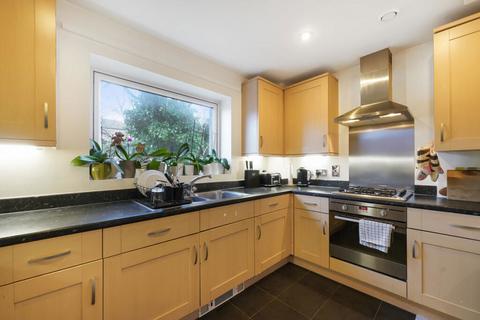 2 bedroom apartment for sale, Swift Close, Harrow, London, ., HA2 0FQ