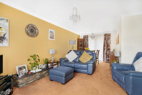 45 Princess Drive, Seaford, BN25 2TZ