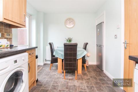 2 bedroom terraced house for sale, Napier Crescent, Wickford