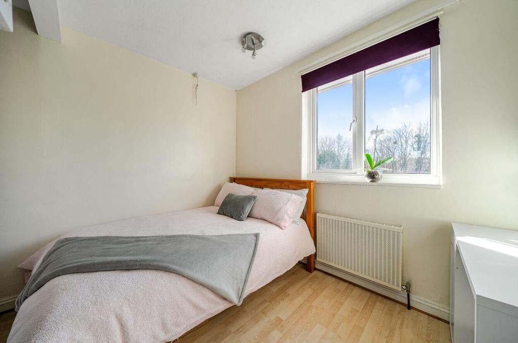 Fourth bedroom