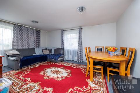 2 bedroom apartment for sale, Langdale Gardens, Reading RG6