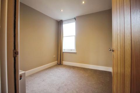 1 bedroom flat to rent, Silver Street, Enfield, EN1