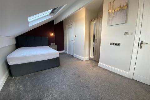 1 bedroom in a house share to rent, Hope View, Shipley
