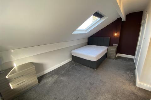 1 bedroom in a house share to rent, Hope View, Shipley