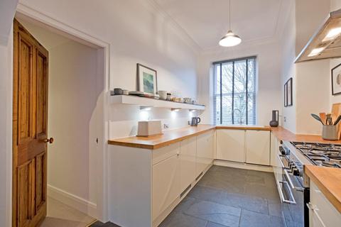 2 bedroom apartment for sale, West View, Ilkley LS29