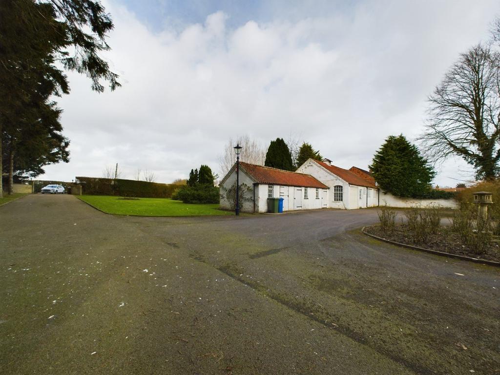 Outbuilding
