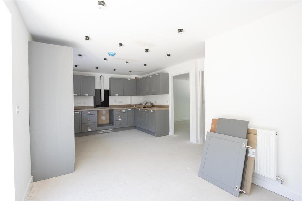 Kitchen 1.jpg
