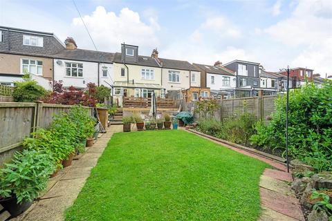 4 bedroom terraced house for sale, Chesham Road, Penge, SE20