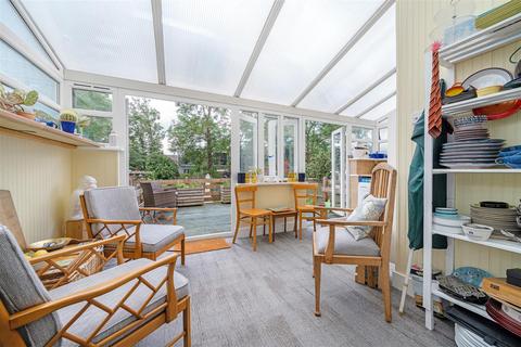 36 Chesham Road, Penge, London, SE20 7RJ