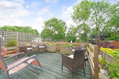 36 Chesham Road, Penge, London, SE20 7RJ