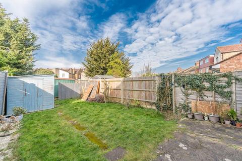 31 Welldon Crescent, Harrow, HA1 1QP