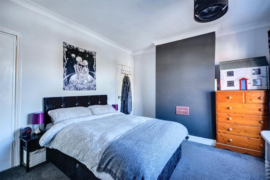 Bedroom 1 2.jpeg