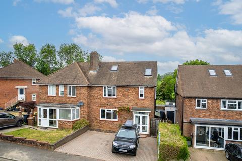 63 Maple Way, Coulsdon, CR5 3RP