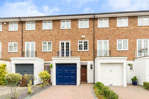 3 bedroom terraced house to rent, Stanley Road, Sutton, SM2