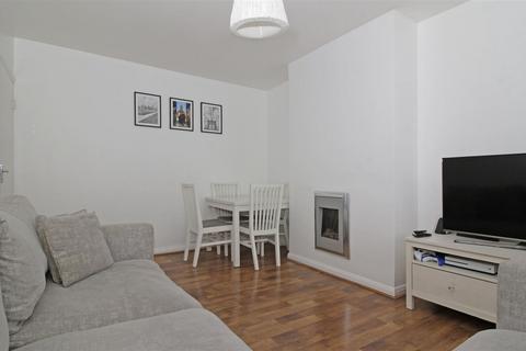 2 bedroom maisonette for sale, Walden Avenue, Chislehurst BR7