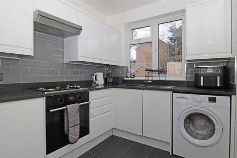 2 bedroom maisonette for sale, Walden Avenue, Chislehurst BR7