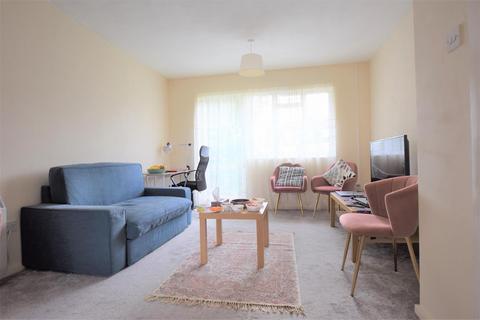 2 bedroom flat to rent, The Grange, East Finchley