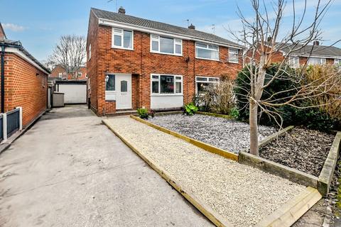 3 bedroom semi-detached house for sale, Poplar Avenue, Moulton