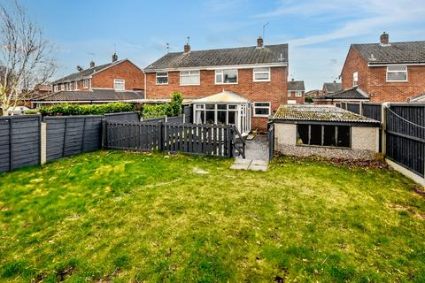 3 bedroom semi-detached house for sale, Poplar Avenue, Moulton