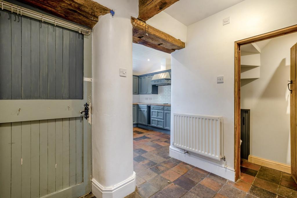 Kitchen [2]