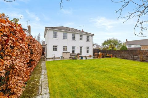 1 Kendal Close, Reigate, RH2 0LR