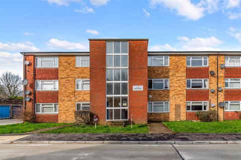 2 bedroom apartment for sale, Merrymeet, Banstead