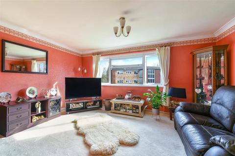 2 bedroom apartment for sale, Merrymeet, Banstead