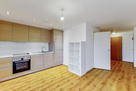 Studio for sale, Chadwell Lane, London N8