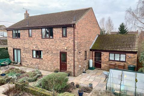 4 bedroom detached house for sale, Back Lane South, Middleton