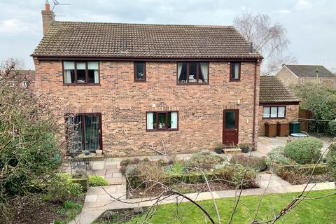 4 bedroom detached house for sale, Back Lane South, Middleton