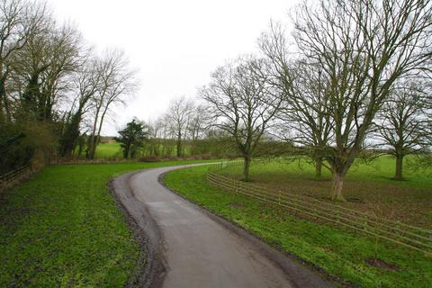 2 bedroom semi-detached house to rent, Kingsey, Buckinghamshire