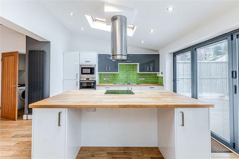 61 Broadgate Lane, Horsforth, Leeds, LS18 5AB