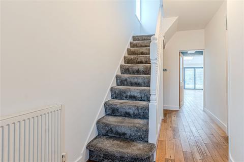 61 Broadgate Lane, Horsforth, Leeds, LS18 5AB