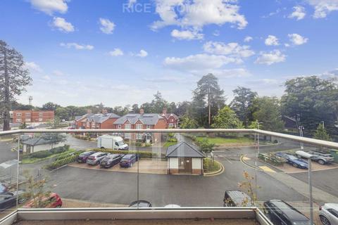 2 bedroom retirement property to rent, Lynwood Village, Ascot SL5