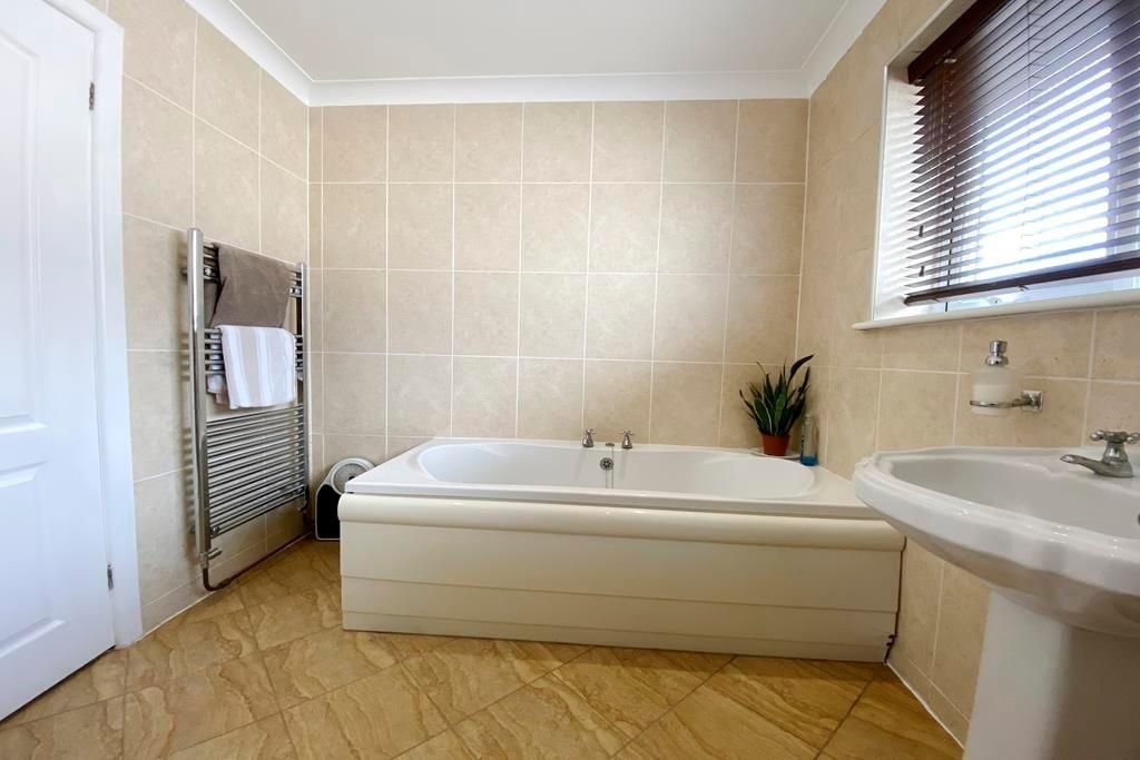Double Ended Bath