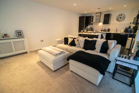 2 bedroom flat for sale, Waterside, Solihull B90