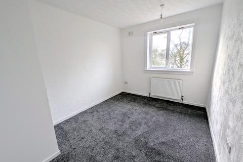 2 bedroom end of terrace house to rent, Lawfield Avenue, West Kilbride KA23