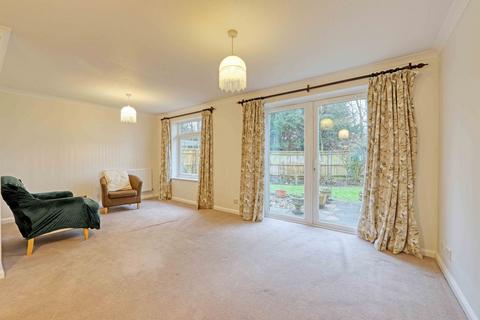 4 bedroom detached house to rent, Temple Lane, Marlow, SL7