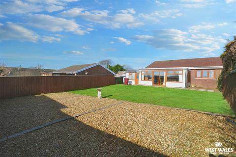 undefined, Fleming Way, Neyland, Milford Haven