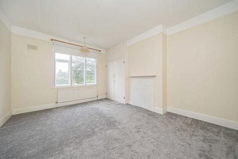 4 bedroom semi-detached house to rent, Ridgeway Road, Isleworth TW7