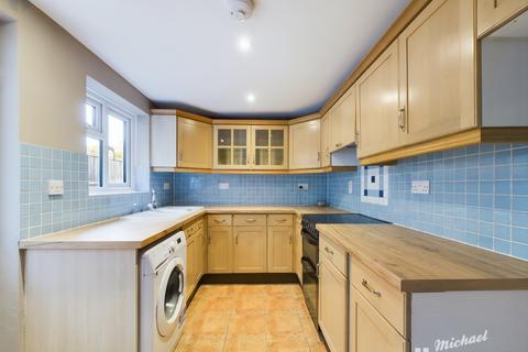 3 bedroom terraced house for sale, Highbridge Walk, Aylesbury, Buckinghamshire