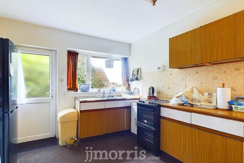 4 bedroom detached bungalow for sale, Penbanc, Fishguard, SA65