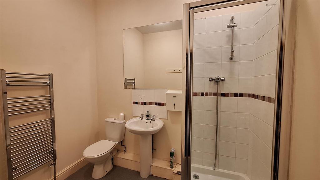 TWO SEPARATE MALE &amp; FEMALE SHOWER ROOMS/WC