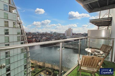 2 bedroom apartment for sale, N V Building, 96 The Quays, Salford, Lancashire, M50