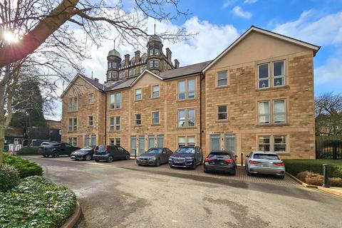 2 bedroom flat for sale, Clarence Drive, Harrogate, HG1